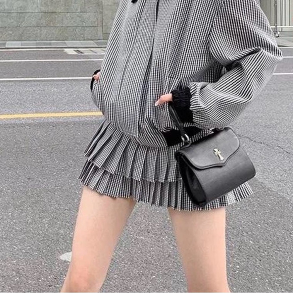 MINI SKIRT WITH SHORTS UNDERNEATH